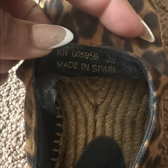 Saint Laurent Leopard Print Espadrilles - Picture 13 of 13